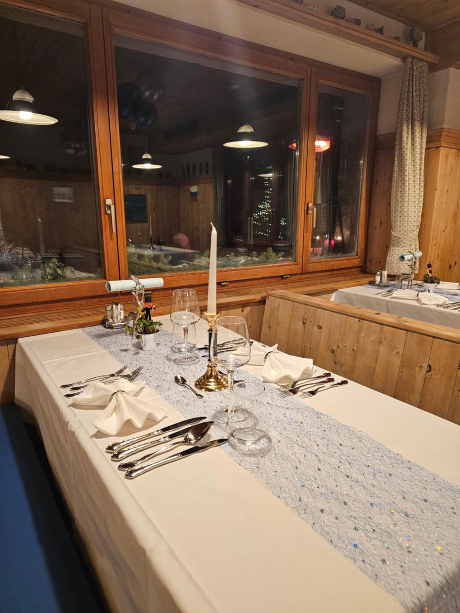 Hotel Ristorante Lagrev Малоя Екстериор снимка