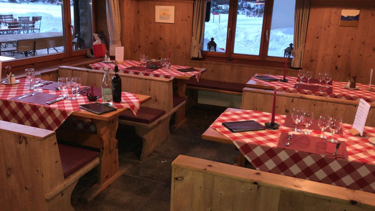 Hotel Ristorante Lagrev Малоя Екстериор снимка